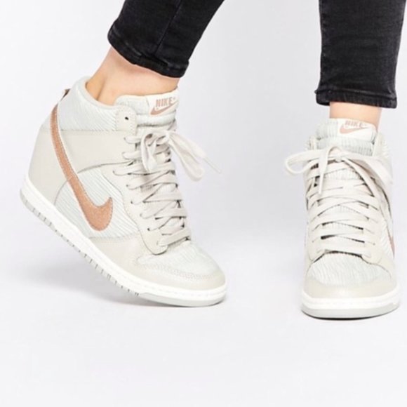 Nike Dunks! Skyhigh Wedge Sneaker. Rose gold. - Picture 1 of 6